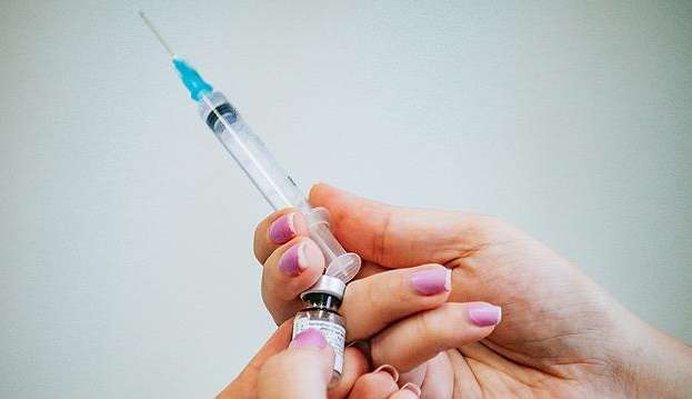Vacinação em São Paulo terá aplicações em maiores de 18 anos