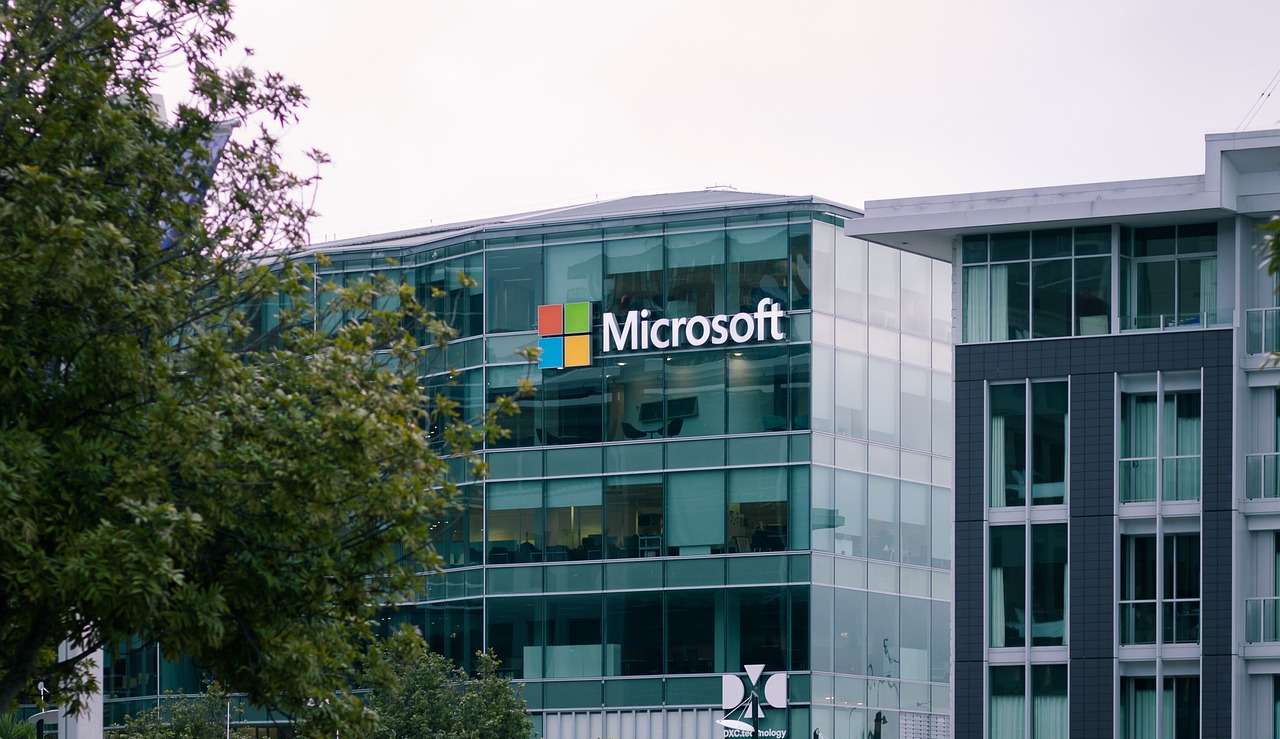 Economista-chefe da Microsoft diz que IA 'causará danos reais' Lorena Bueri
