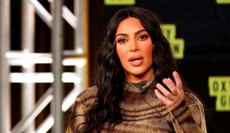 Kim Kardashian responde críticas sobre sua participação em série de TV Lorena Bueri