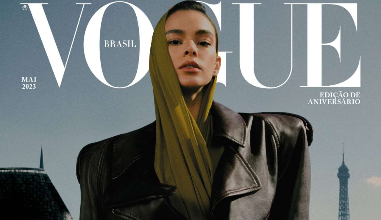 Bruna Marquezine estampa a capa na edição de aniversário da Vogue Brasil Lorena Bueri