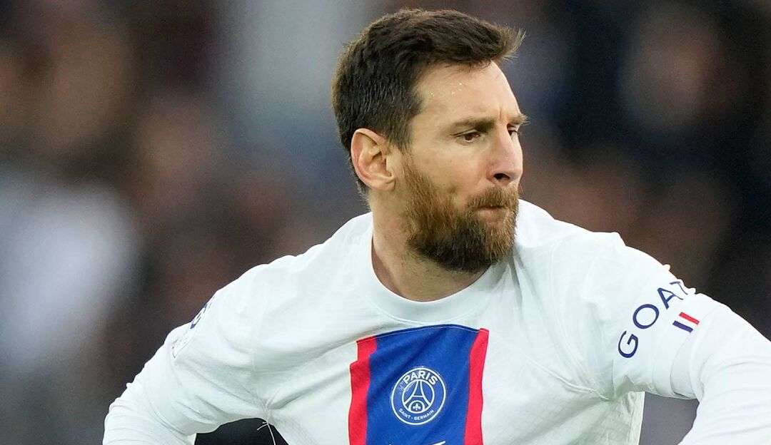 Messi viaja para a Arábia e irrita clube parisiense Lorena Bueri