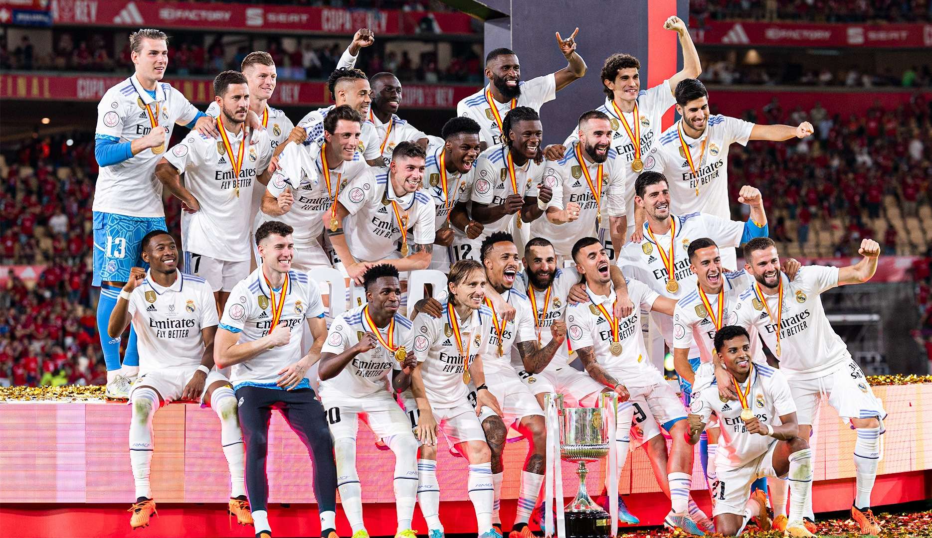 Rodrygo e Vini Jr. decidem e Real Madrid é campeão da Copa do Rei