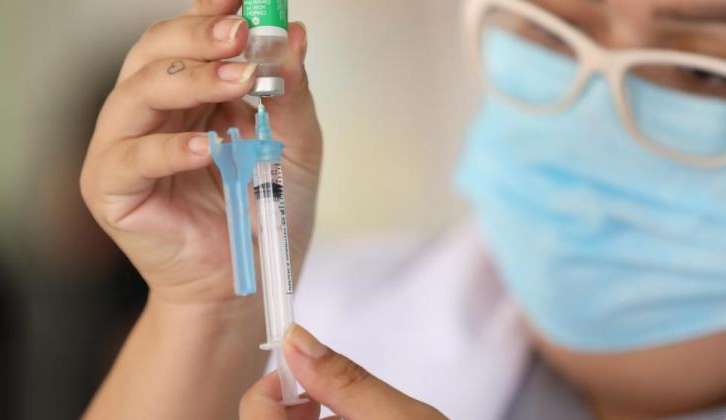 Confira se você faz parte dos grupos que já podem tomar a vacina contra a gripe Lorena Bueri