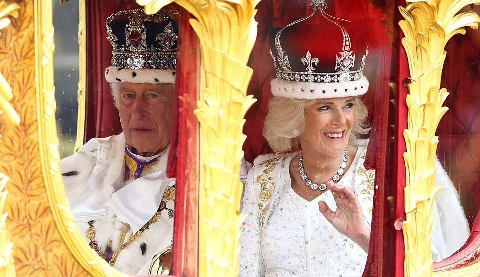 Nova rainha da Inglaterra Camilla tenta conquistar empatia do público em reinado de Charles III Lorena Bueri