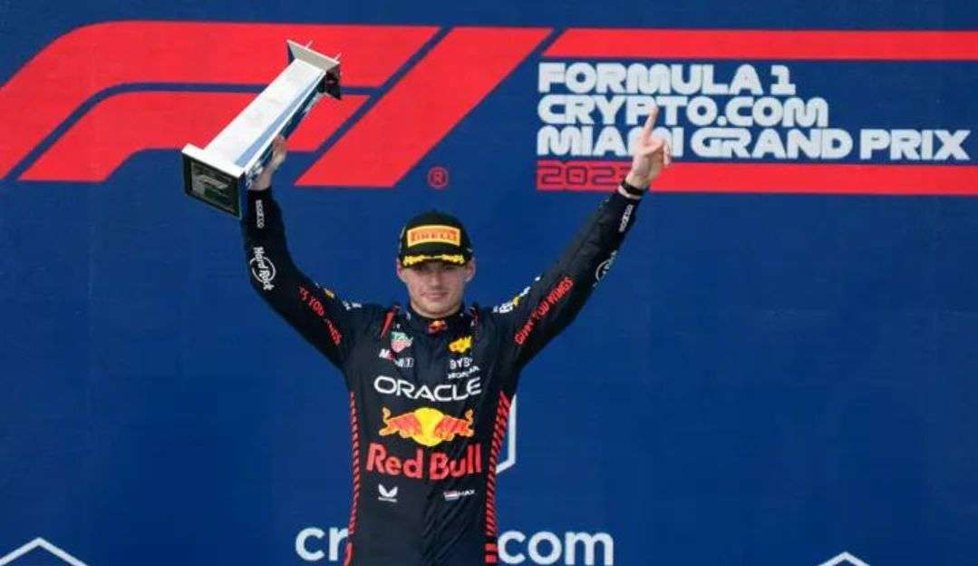 Max Verstappen comemora triunfo em Miami Lorena Bueri