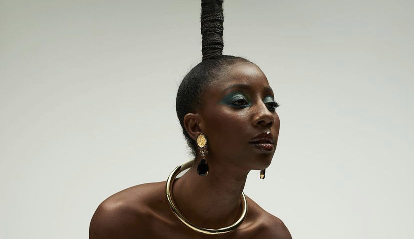 Camilla de Lucas revela já ter ouvido em concurso de modelo que ‘a beleza da mulher negra não vendia’