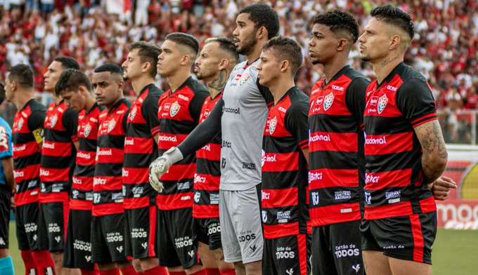 Que Esporte Clube Vitória é esse ? Lorena Bueri