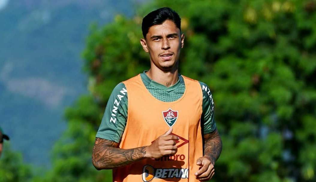 Fluminense afasta Vitor Mendes por suspeita de manipulação de situações de jogo Lorena Bueri