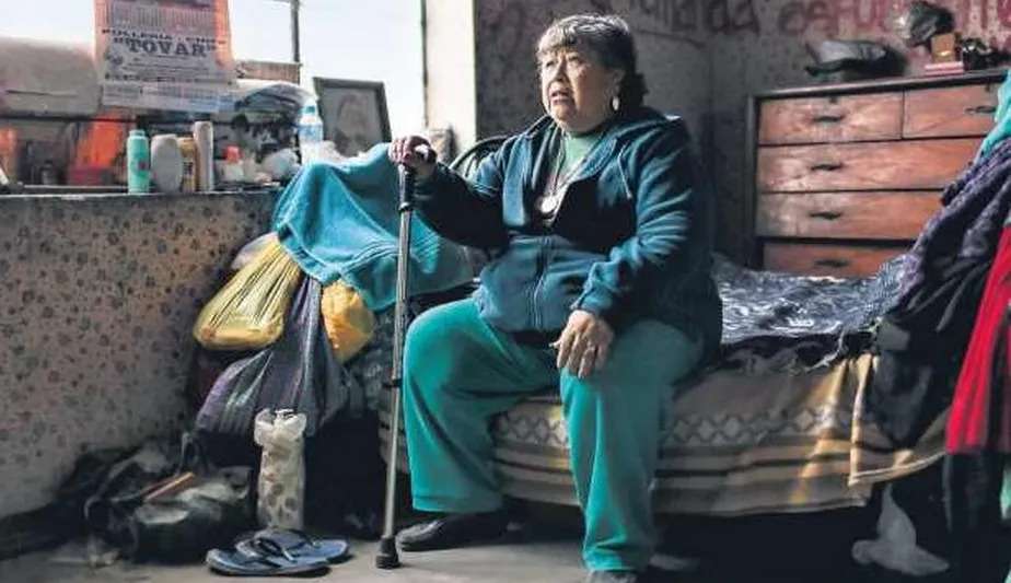 Juana Lazo Díaz: Conheça a mulher que vive na sombra da prisão de Lurigancho