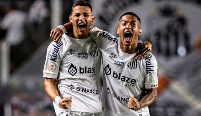 Santos vence o Bahia depois de show dos meninos da Vila
