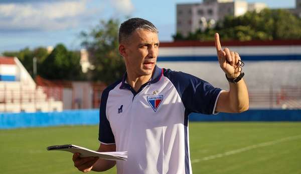 Vojvoda é o segundo maior técnico do Fortaleza em número de jogos Lorena Bueri