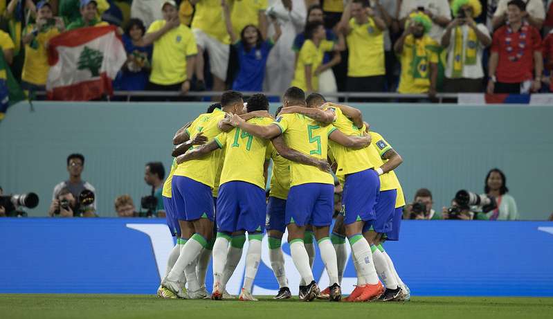 Ainda sem novo técnico, Seleção Brasileira negocia amistosos na Europa Lorena Bueri