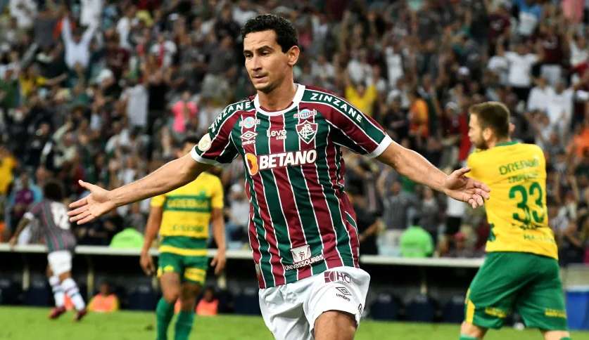 Fluminense vence mais uma no Campeonato Brasileiro diante do Cuiabá     Lorena Bueri