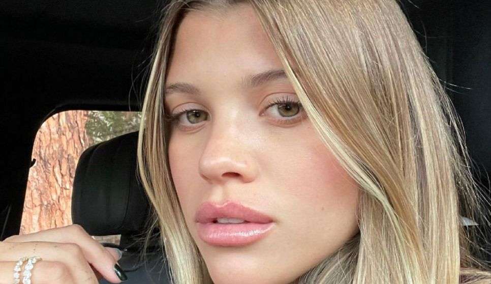 O viral 'No makeup look' é a nova tendência para noivas Lorena Bueri