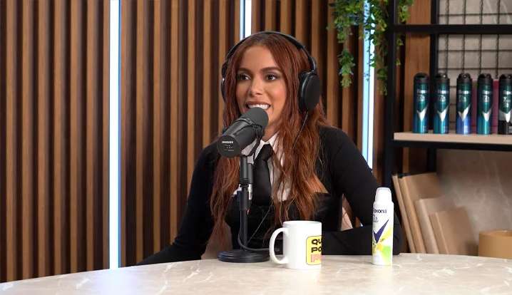 Anitta fala sobre sua saúde durante participação no podcast 'Quem Pode, Pod'