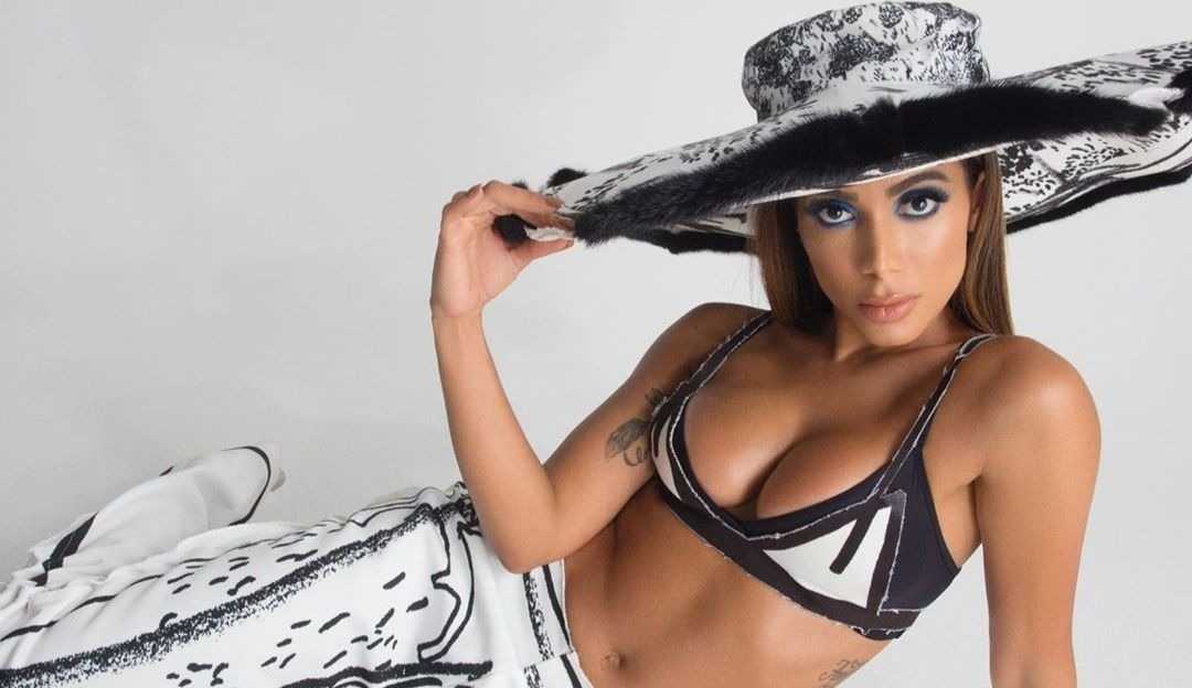 Anitta lança “Me Gusta” com feat. de Cardi B e Myke Towers e um clipe cheio de representatividade  Lorena Bueri
