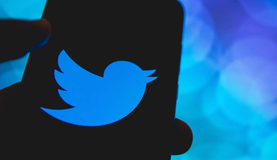 Twitter acusa a Microsoft de usar seus dados ilegalmente Lorena Bueri