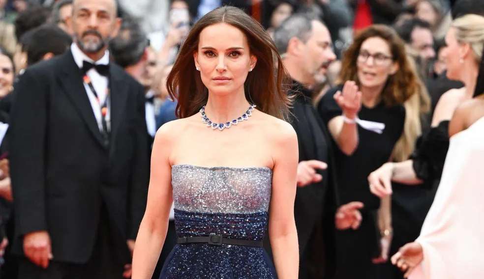 Após 8 anos ausente, Natalie Portman vai ao festival de Cannes Lorena Bueri