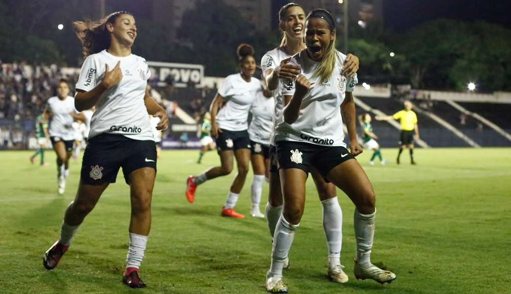 Crise política no futebol feminino do Corinthians  Lorena Bueri