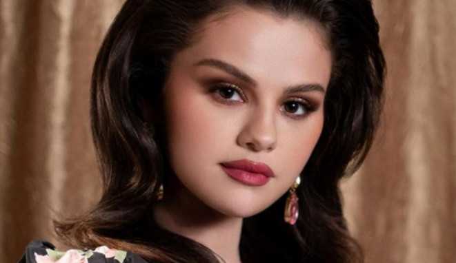 Selena Gomez tenta desvendar assassinato em nova série Lorena Bueri