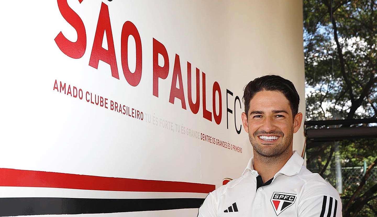 São Paulo anuncia volta de Alexandre Pato: 'Torcida que conduz, eu voltei' Lorena Bueri
