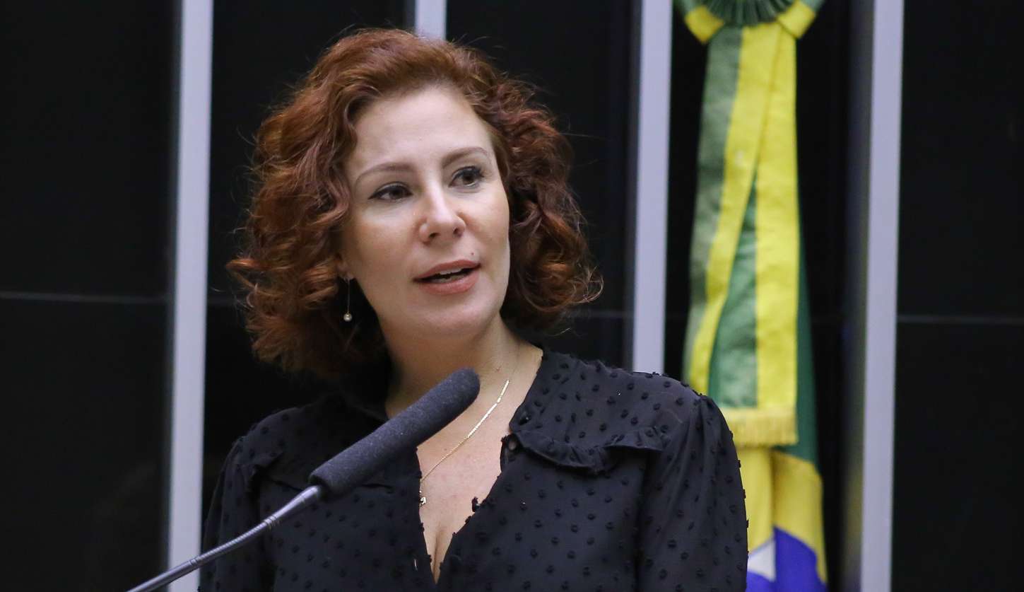 Carla Zambelli é multada pelo TSE por divulgar mentiras na última eleição Lorena Bueri