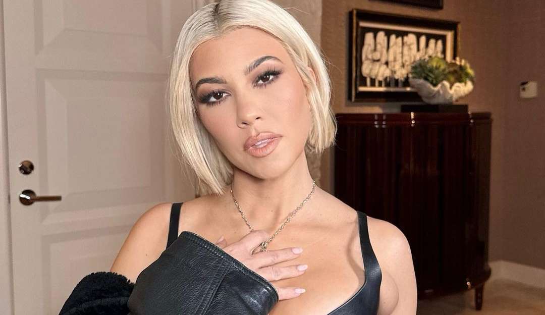  Kourtney Kardashian quer se afastar das irmãs devido a problemas familiares Lorena Bueri