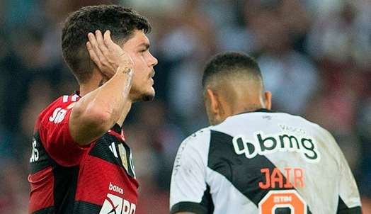 Flamengo surpreende torcida e rede social na goleada contra o Vasco Lorena Bueri