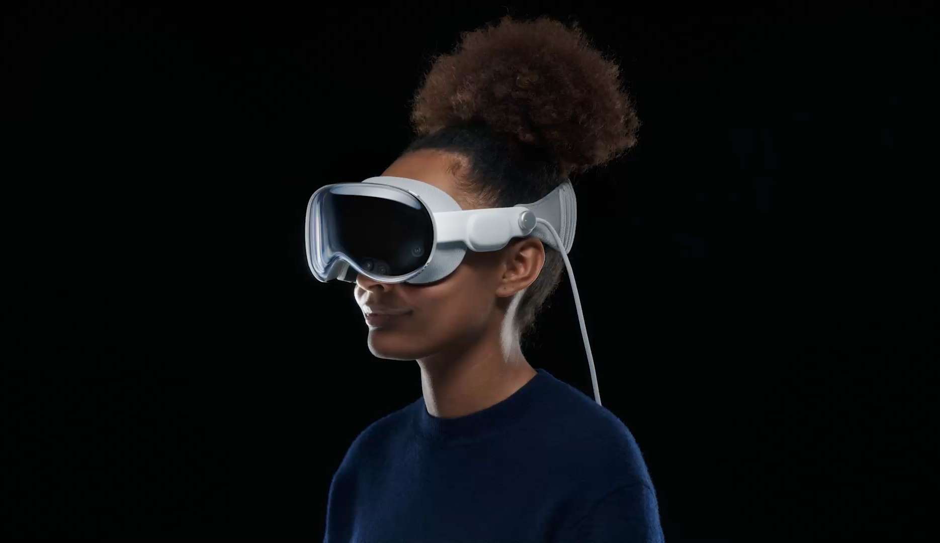 Apple Vision Pro, óculos de realidade aumentada, é novo lançamento da marca Lorena Bueri