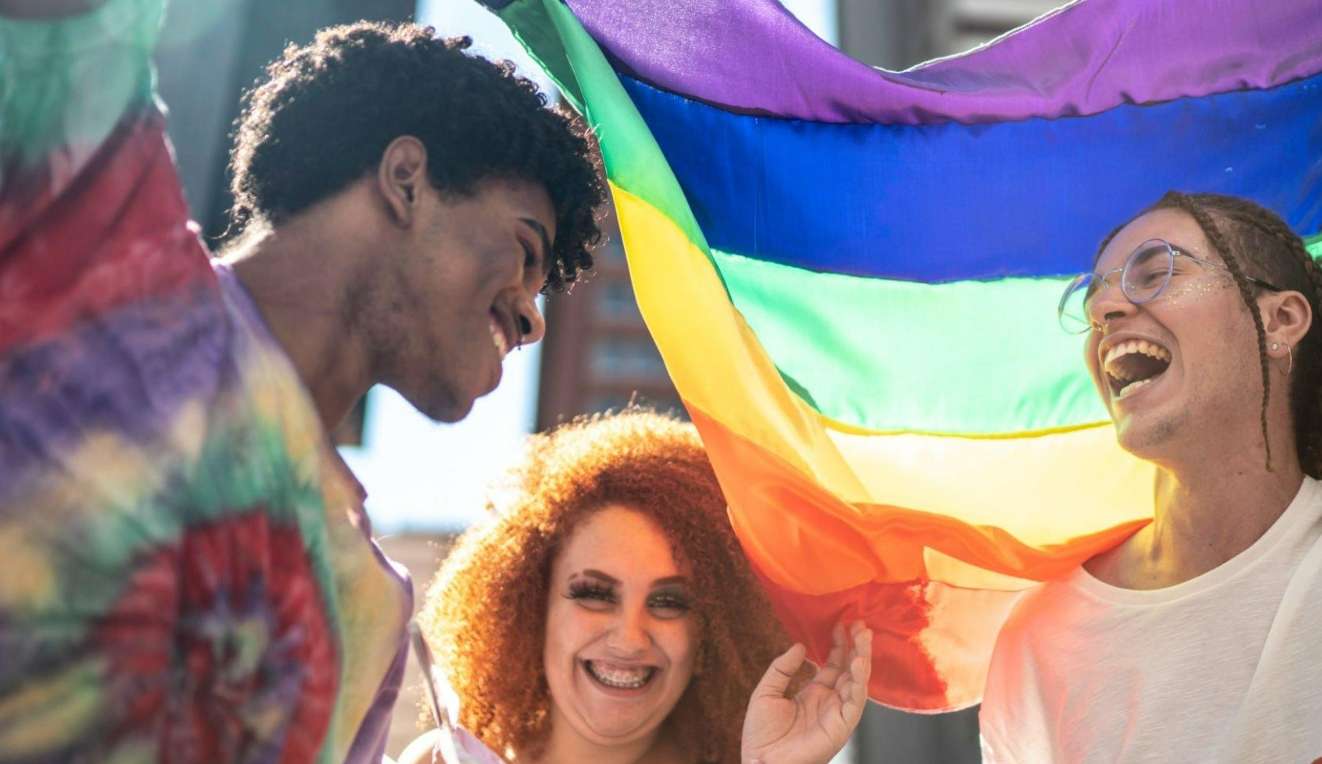 Parada do Orgulho LGBT+ promove show de Pabllo Vittar, Urias e Daniele Mercury neste domingo em São Paulo  Lorena Bueri