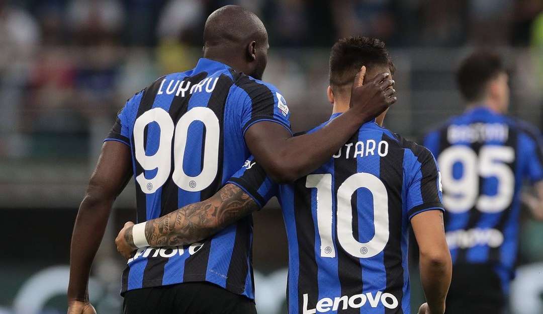 Lukaku sofre ataques racistas após derrota da Inter de Milão na final da Champions League Lorena Bueri