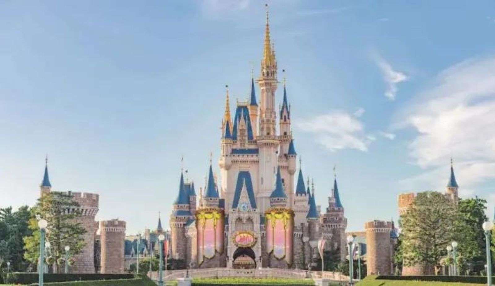 Disney anuncia excursão global pelos parques temáticos em todo o mundo Lorena Bueri