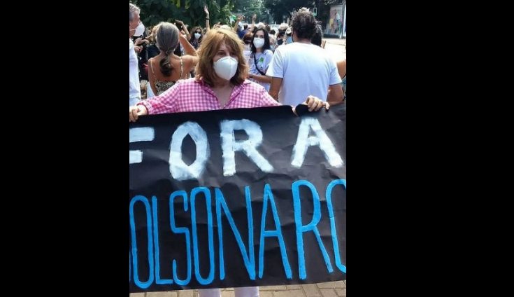 Famosos participam de manifestação contra Jair Bolsonaro e a favor da vacina