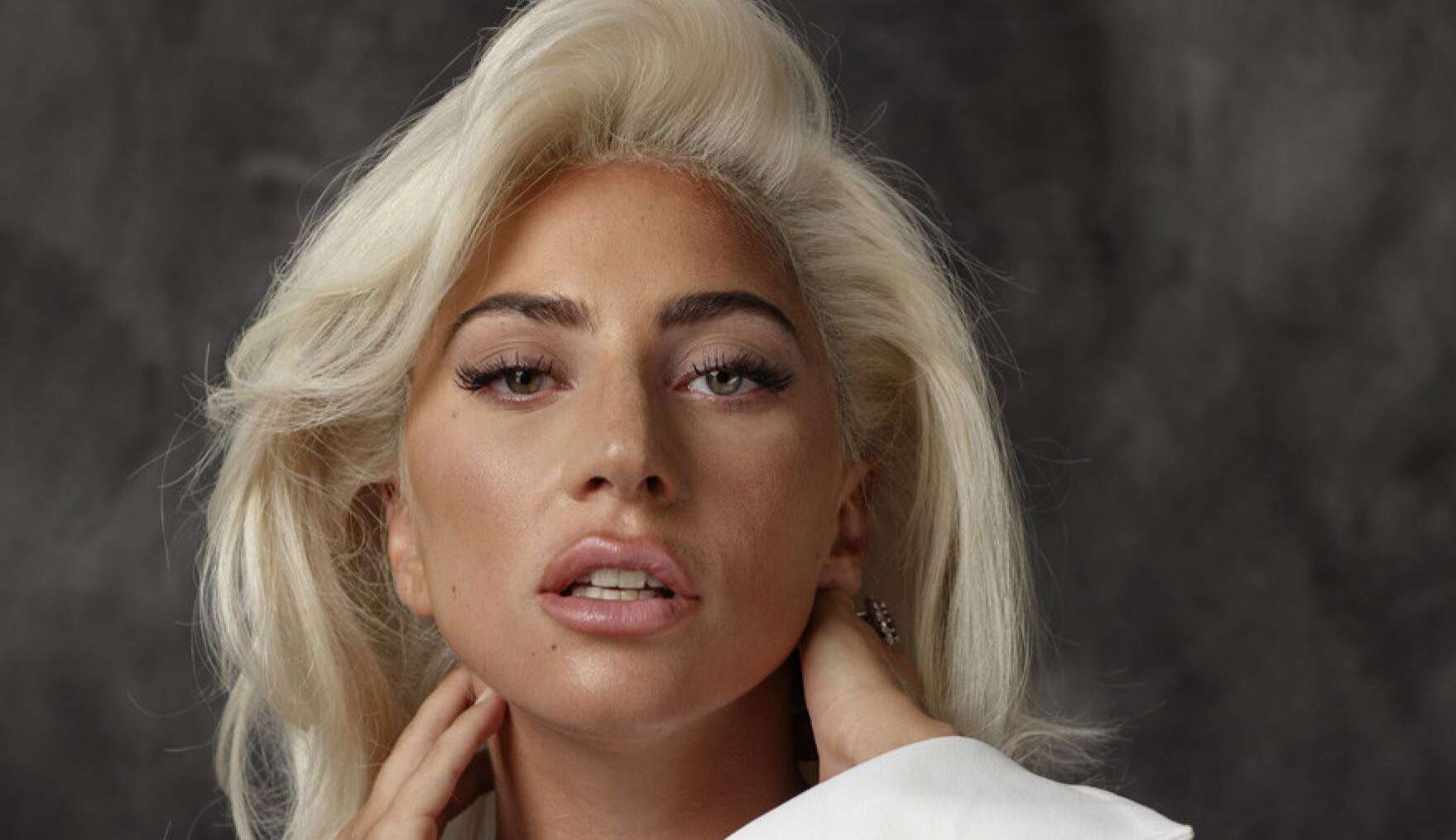 Lady Gaga anuncia filme da “The Chromatica Ball” e novo projeto musical Lorena Bueri