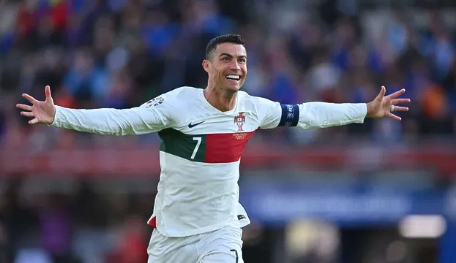 Portugal vence Islândia com gol de Cristiano Ronaldo Lorena Bueri