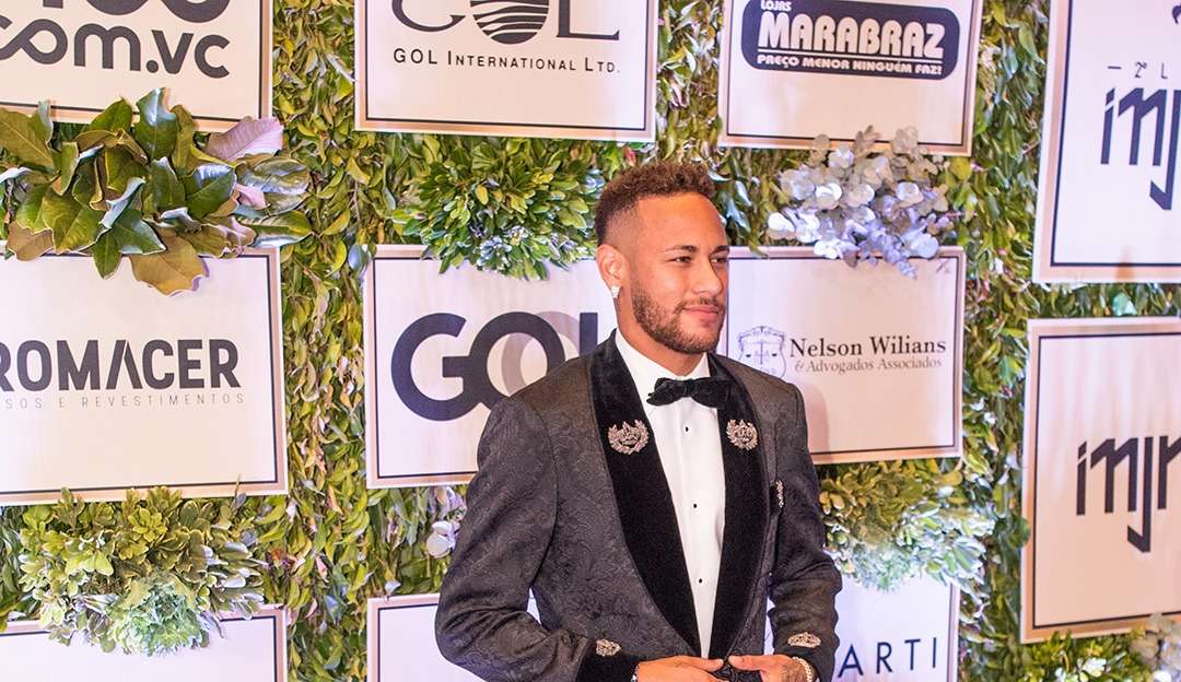 Neymar concorda com a vinda de Carlo Ancelloti para a seleção Lorena Bueri
