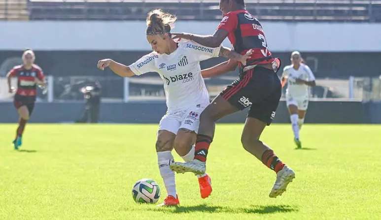Ketlen brilha na vitória do Santos contra o Flamengo pelo Brasileirão Feminino Lorena Bueri