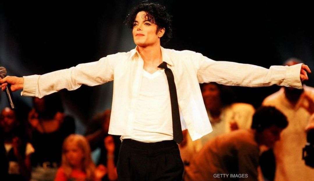 14 anos sem Michael Jackson: Confira curiosidades sobre a carreira do cantor Lorena Bueri