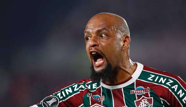 Felipe Melo, Fernando Diniz e Fluminense são multados por infrações na Libertadores  Lorena Bueri