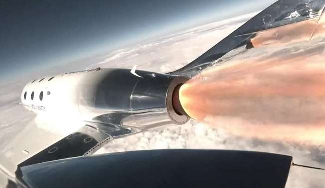 Virgin Galactic realiza sua primeira missão comercial ao espaço Lorena Bueri