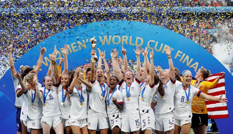 Brasil é campeão da Copa do Mundo de futebol 7 no masculino e no feminino, es