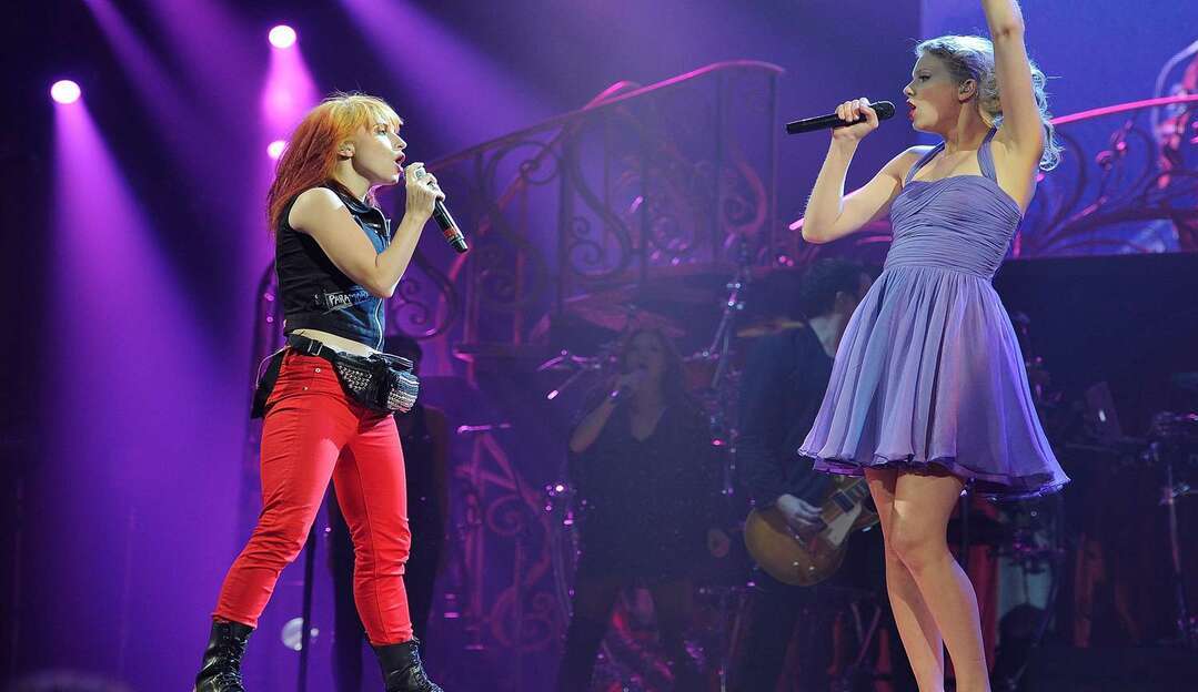 Paramore irá abrir os shows de Taylor Swift na Europa Lorena Bueri