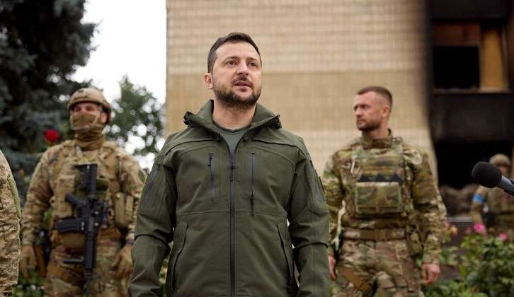 Turquia devolve cinco comandantes do regimento Azov à Ucrânia Lorena Bueri