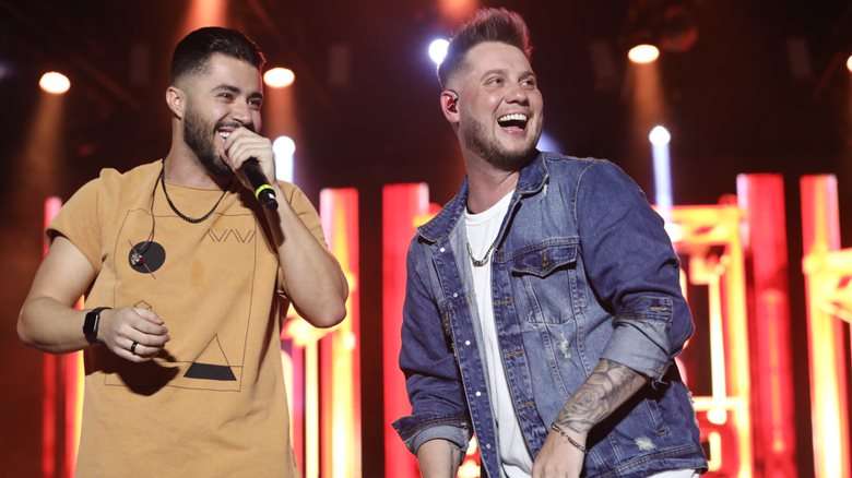 Bruno e Denner ultrapassam mais de 70 milhões de streams no Spotify com o single “Cavalo de Pau” Lorena Bueri