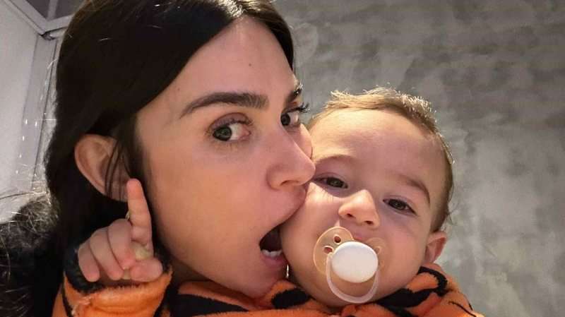 Thaila Ayala mostra reencontro com filho mais velho após cirurgia da filha  Lorena Bueri