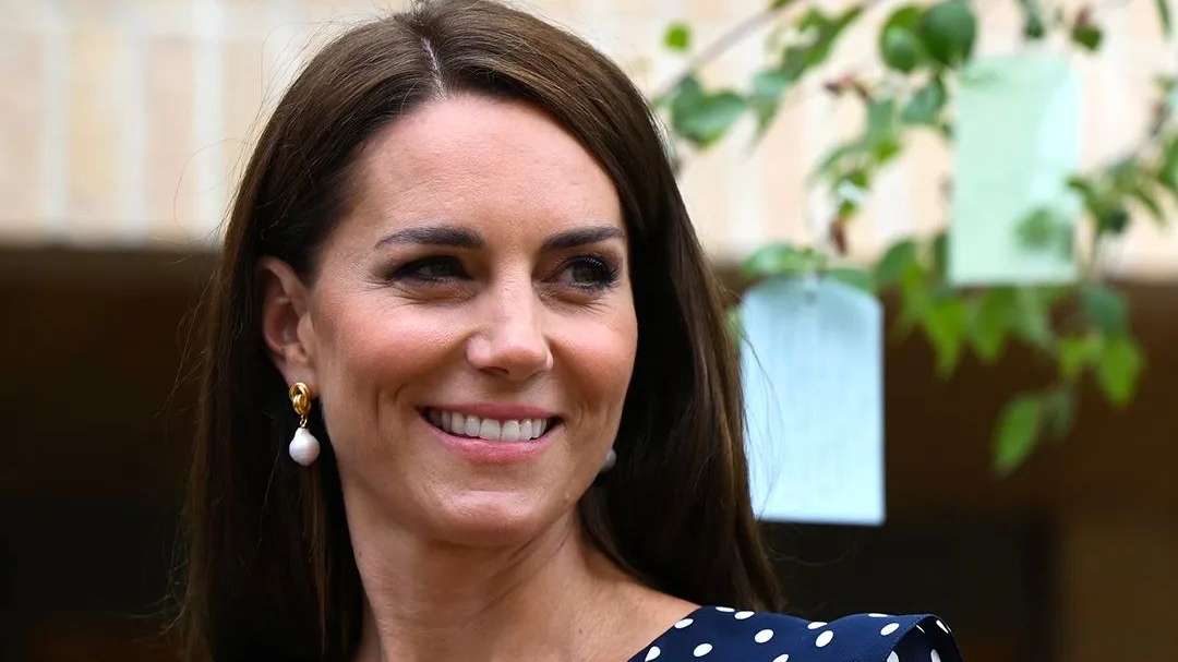 Palácio de Kensington revela truque para esconder a cicatriz de Kate Middleton  Lorena Bueri