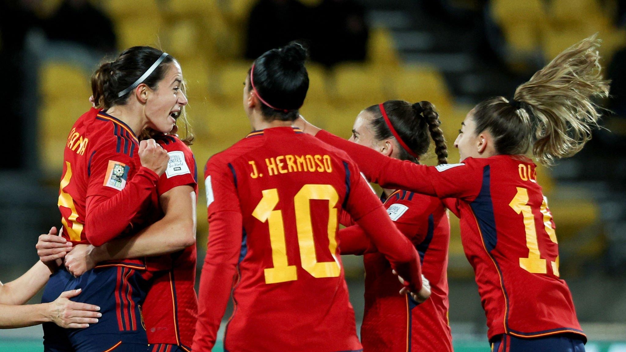 Espanha domina Costa Rica e começa Copa Feminina com goleada Lorena Bueri