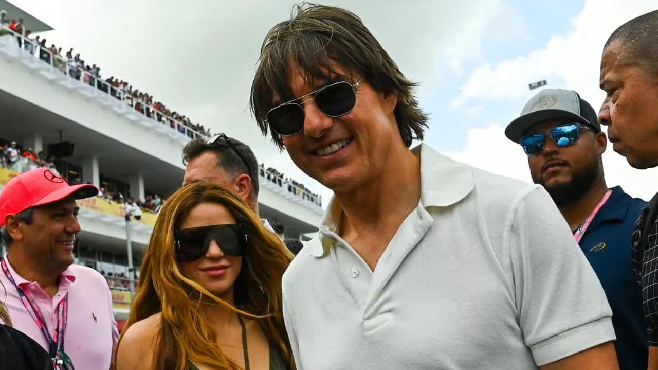 Tom Cruise está extremamente interessado em Shakira, segundo site Lorena Bueri