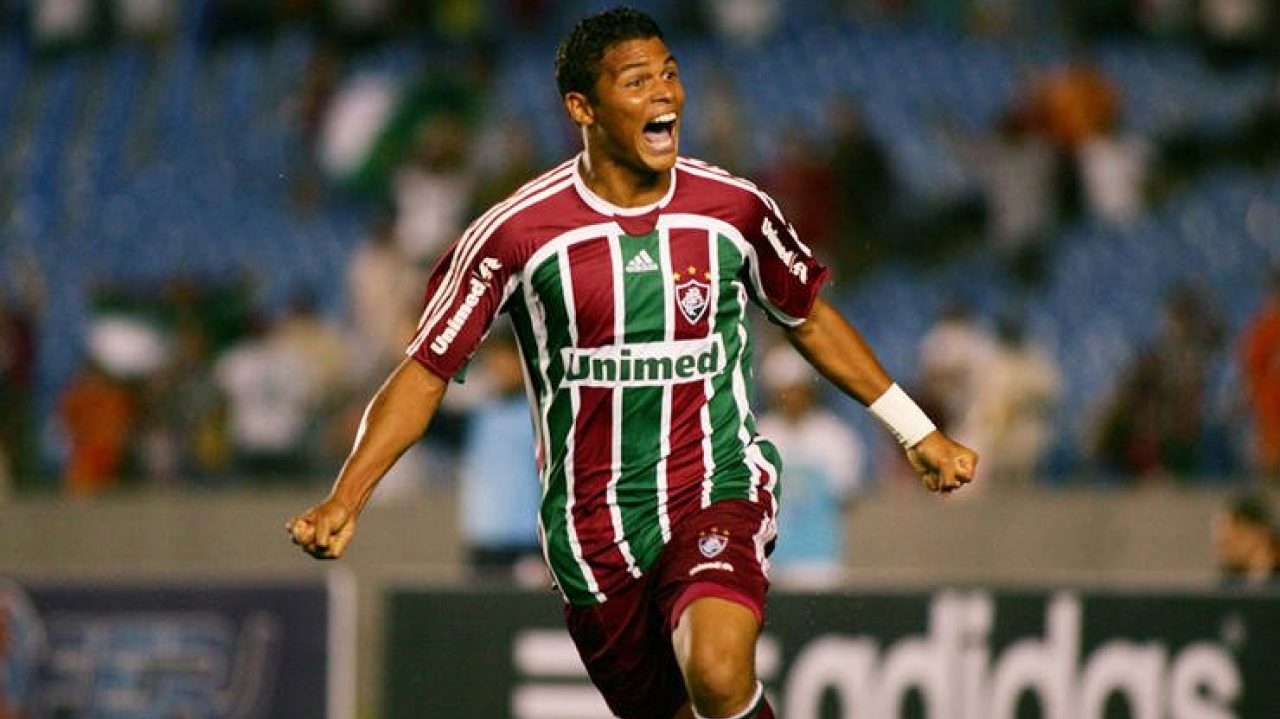 Thiago Silva desabafa sobre possível volta para o Fluminense Lorena Bueri
