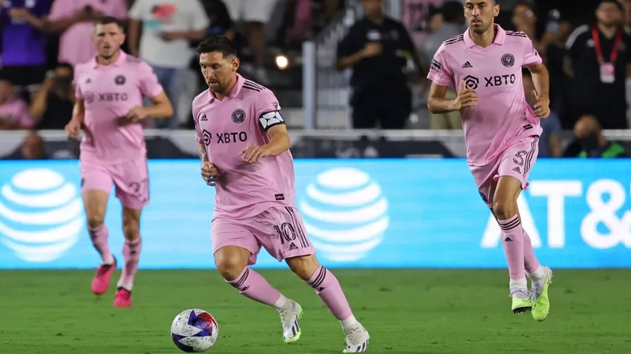 Inter Miami revela primeira imagem de Messi com camisa do clube